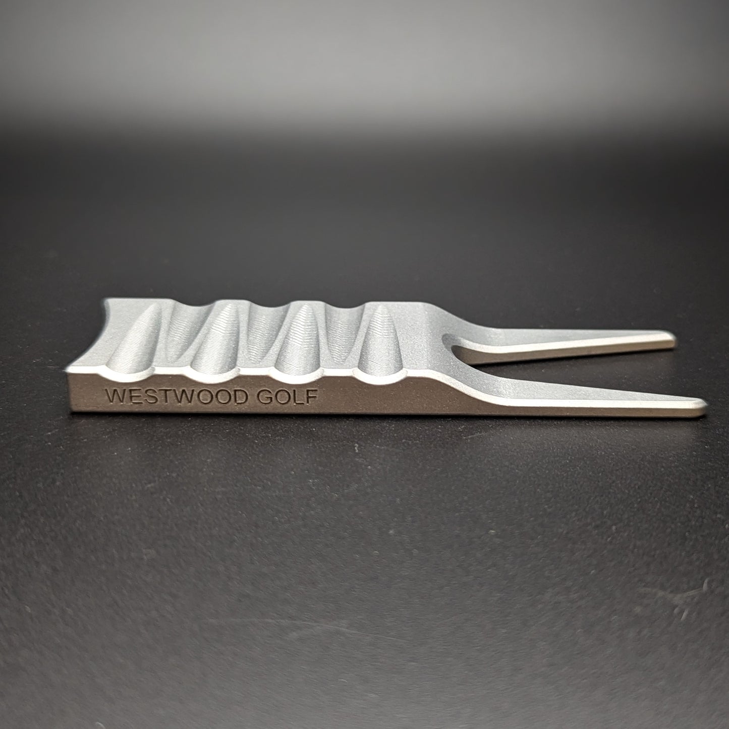 Divot Tool